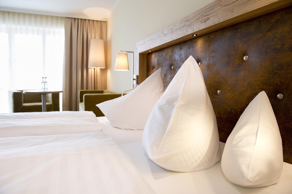 Parkhotel Бад-Фюссінг Екстер'єр фото